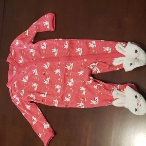 Gymborre baby outfit size 3-6 months, with bunny feet. Pink.
